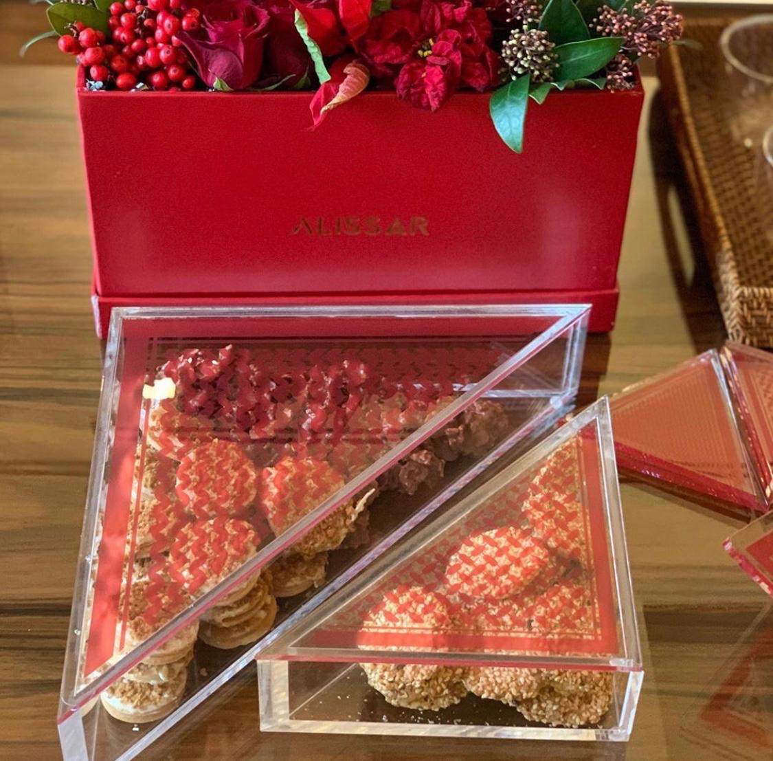 Red 7atta Triangle Box small