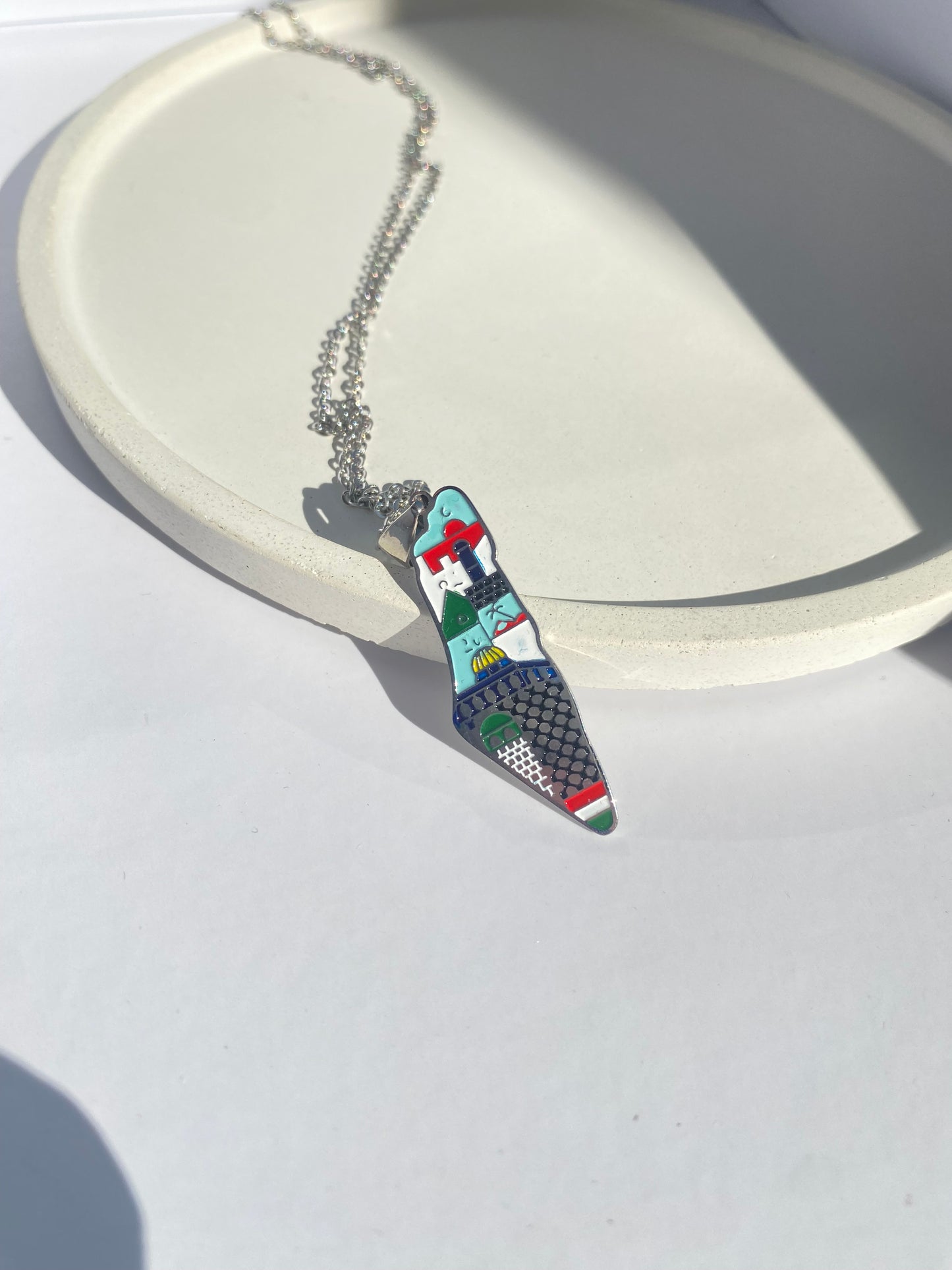 Palestine map necklace with abstract colors in silver