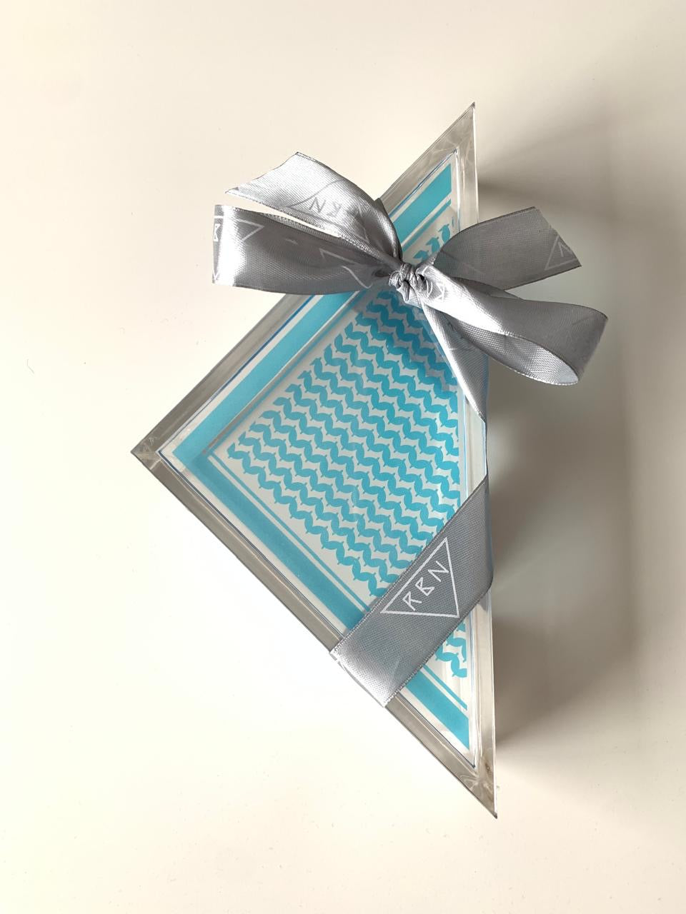 Cyan 7atta Triangle Box Small